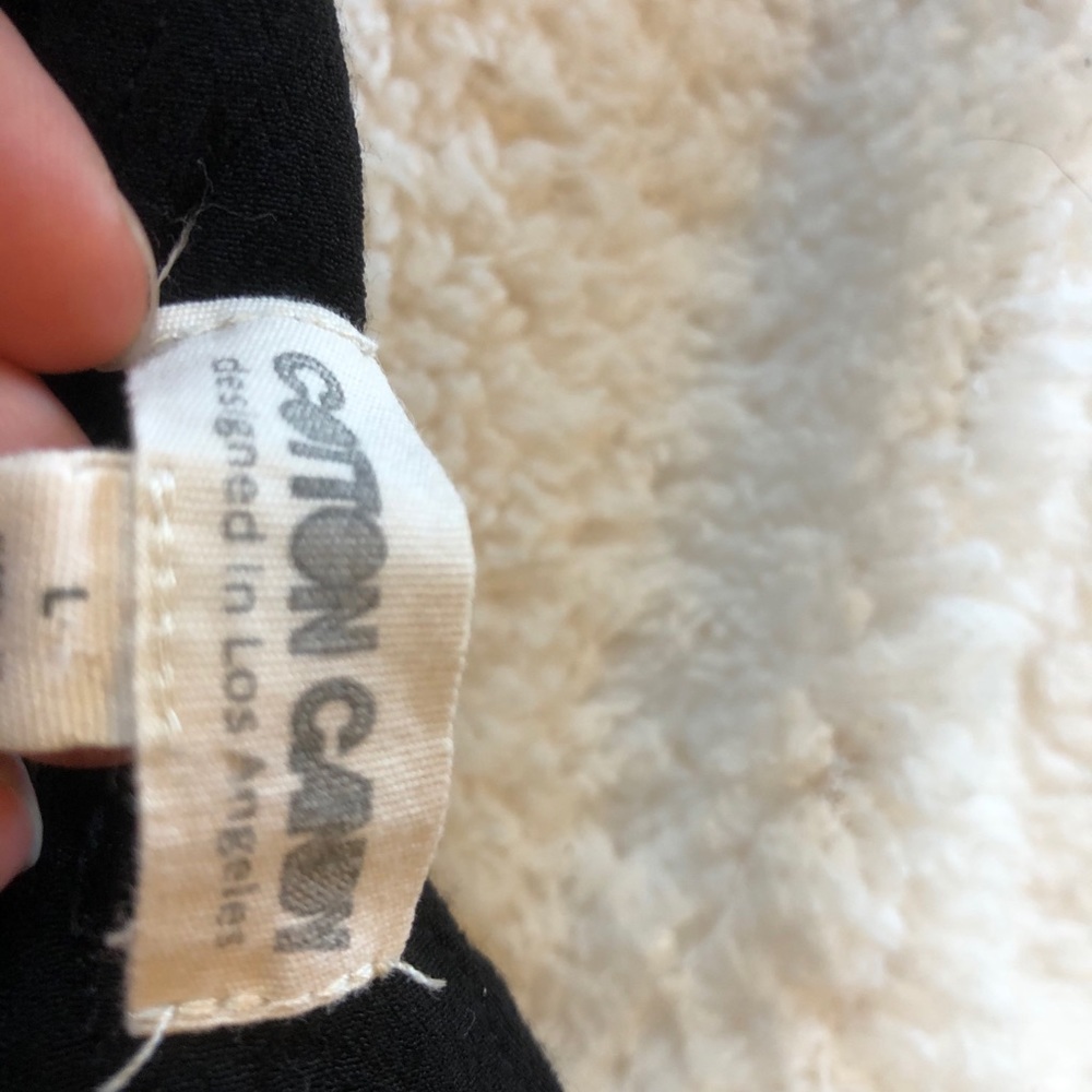 Bell Sleeved Black Blouse - Picture 8 of 8